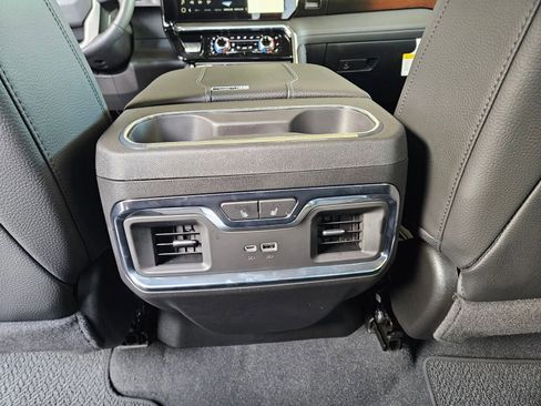 New 2026 GMC Sierra 1500 Denali AWD/4WD image 28