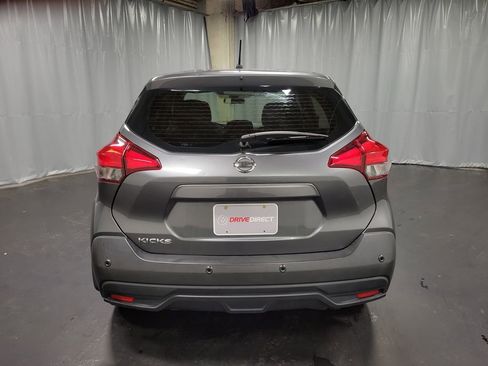 Used 2020 Nissan Kicks S image 8