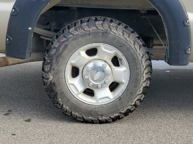 Used 2010 Ford F250 XLT AWD/4WD image 5