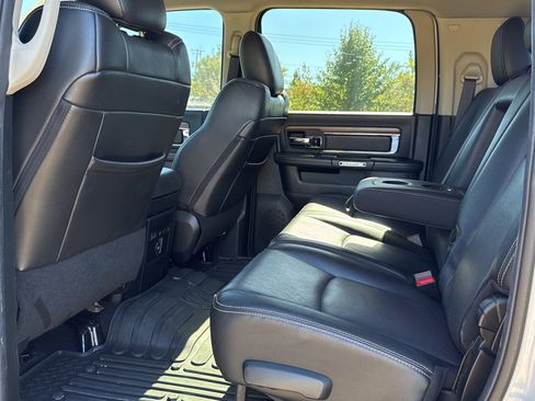 Used 2016 RAM 3500 Laramie image 31
