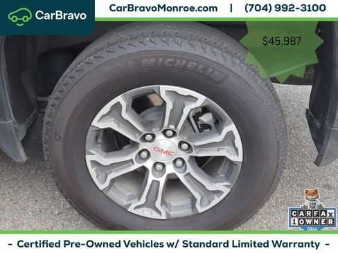Used 2025 GMC Sierra 1500 SLT AWD/4WD image 9