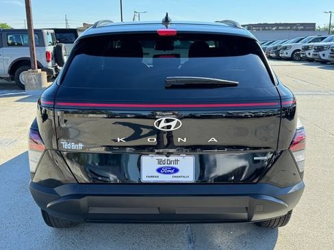 Used 2025 Hyundai Kona SEL AWD/4WD image 9