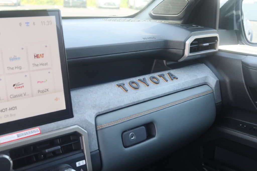Used 2025 Toyota Tacoma 4x4 Double Cab Hybrid image 15