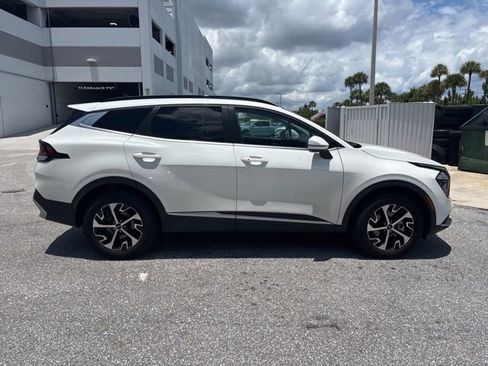 Used 2024 Kia Sportage EX w/ EX Premium Package AWD/4WD image 2