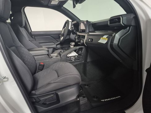 New 2025 Toyota Tacoma Limited image 31