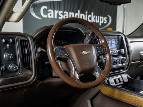 Used 2019 Chevrolet Silverado 2500 LTZ w/ Duramax Plus Package image 15