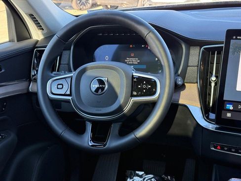 Certified 2025 Volvo XC90 B6 Plus image 14
