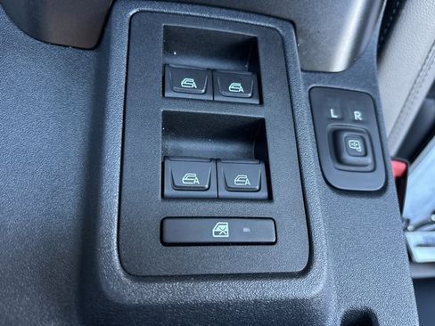 Used 2023 Ford Bronco Wildtrak image 39