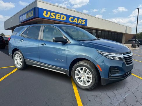 Used 2024 Chevrolet Equinox LS w/ LS Convenience Package AWD/4WD image 4