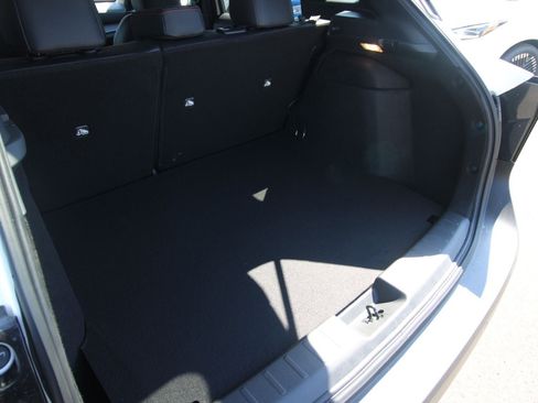 New 2025 Nissan Kicks SR image 31