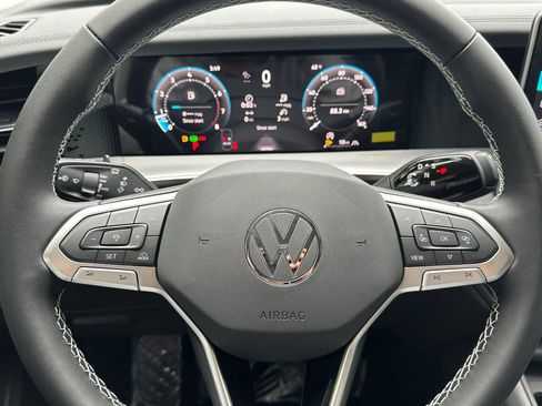 New 2026 Volkswagen Tiguan SE image 22