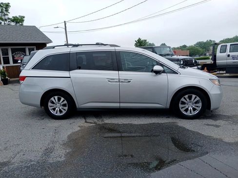 Used 2015 Honda Odyssey EX image 4