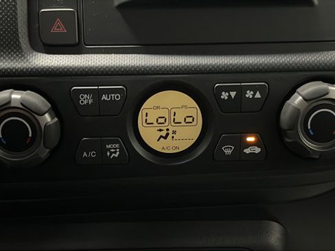 Used 2011 Honda Ridgeline RTS image 16