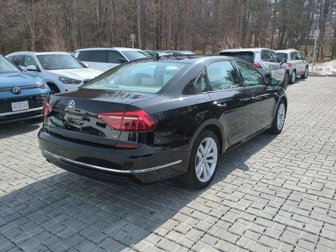 Used 2019 Volkswagen Passat 2.0T Wolfsburg image 3