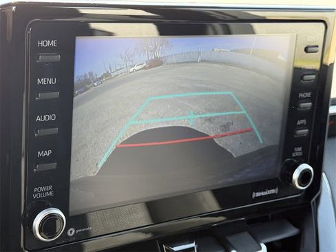 Used 2022 Toyota Corolla SE image 19