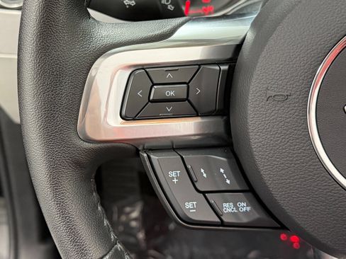 Used 2017 Ford Mustang GT Premium w/ Equipment Group 401A RWD image 21