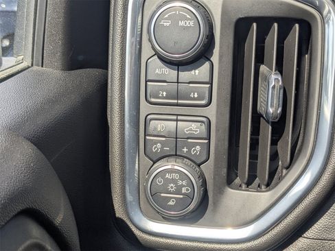 Used 2021 Chevrolet Silverado 2500 High Country w/ Z71 Off-Road Package image 27