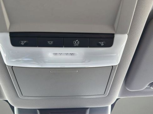 Used 2024 Nissan Rogue S FWD image 22