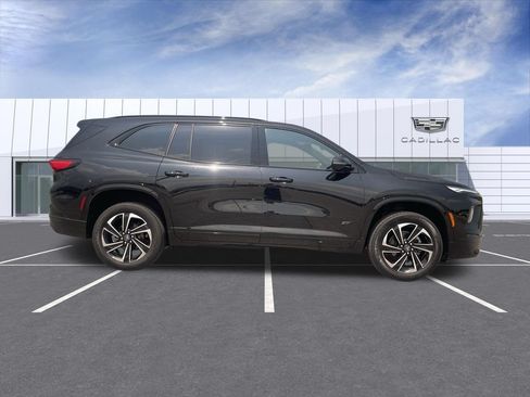 Used 2025 Buick Enclave Sport Touring AWD/4WD image 9