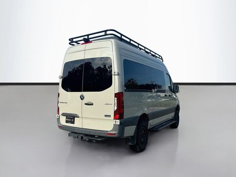 Used 2024 Mercedes-Benz Sprinter 2500 image 3