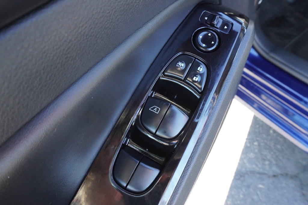Certified 2024 Nissan Altima 2.5 SR w/ SR Premium Package FWD image 16