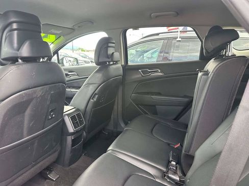 Used 2024 Kia Sportage EX AWD/4WD image 10
