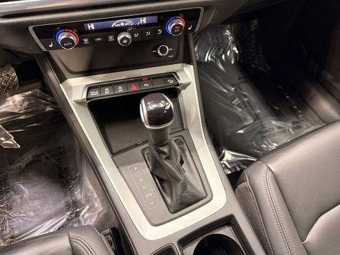 Used 2022 Audi Q3 2.0T Premium image 19