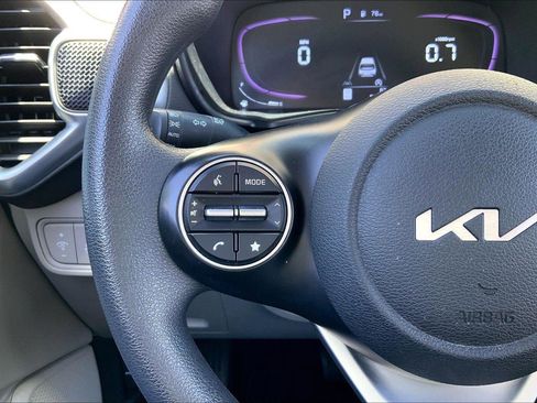 Used 2023 Kia Soul LX w/ Option Group 015 FWD image 15