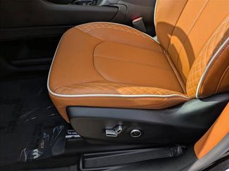 New 2026 Chrysler Pacifica Pinnacle video 4