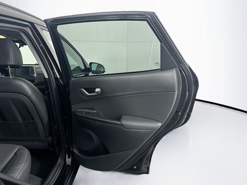 Used 2018 Hyundai Kona Limited FWD image 29