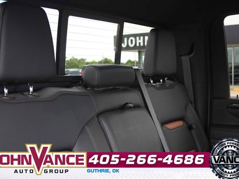 Used 2024 GMC Sierra 2500 AT4 w/ AT4 Premium Plus Package AWD/4WD image 24