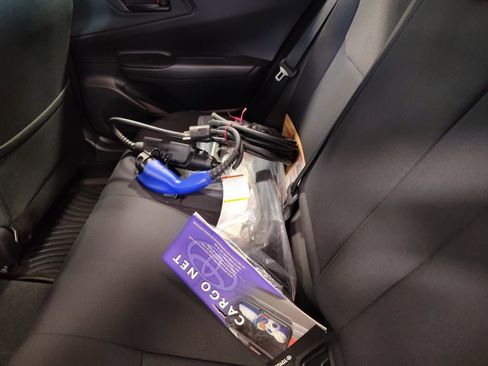 Used 2023 Toyota Prius Prime SE image 2