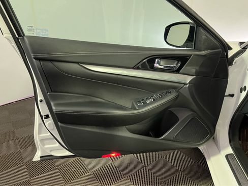 Certified 2022 Nissan Maxima SV w/ Floor Mat Group image 21