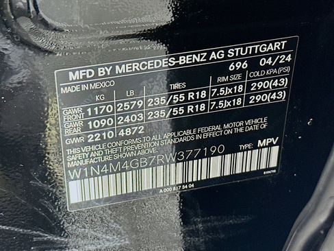 Used 2024 Mercedes-Benz GLB 250 image 12