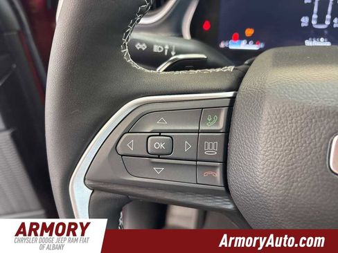 New 2025 Jeep Grand Cherokee L Altitude image 15