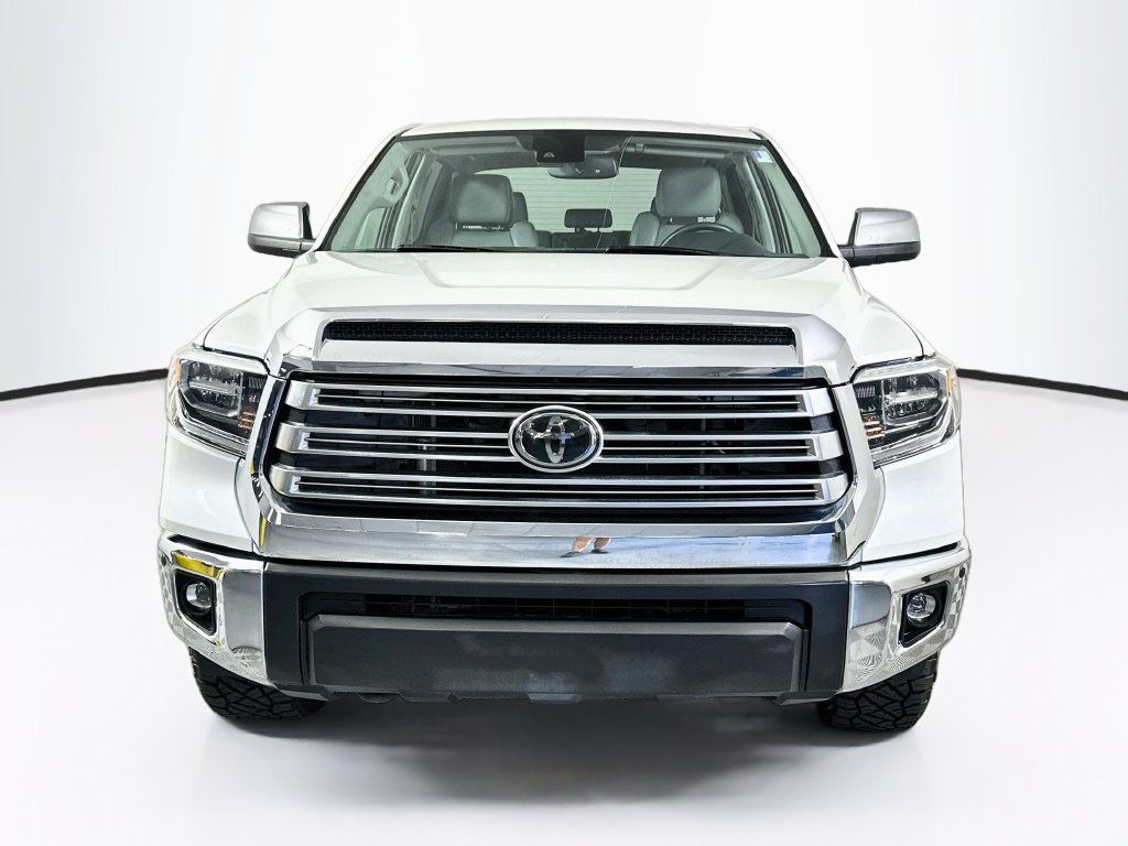 Used 2021 Toyota Tundra Limited w/ Limited Premium Package AWD/4WD image 5