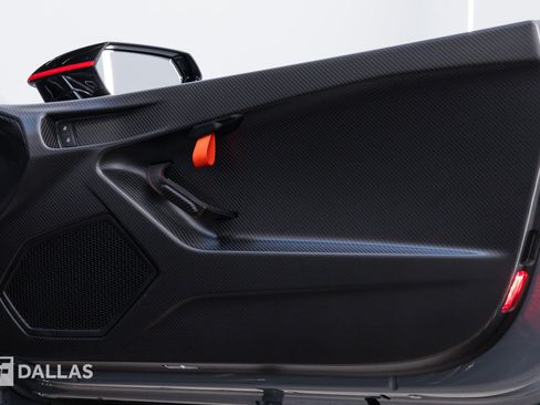 Used 2023 Lamborghini Huracan Tecnica RWD image 35