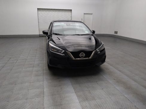 Used 2022 Nissan Versa SR image 14