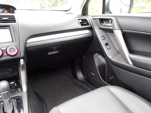 Used 2015 Subaru Forester 2.0XT Touring AWD/4WD image 21