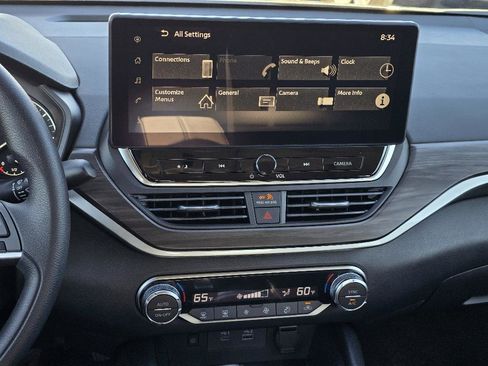 New 2025 Nissan Altima 2.5 SV w/ SV Special Edition Package image 15