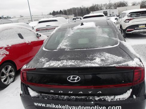 Certified 2023 Hyundai Sonata SEL w/ Convenience Package image 2