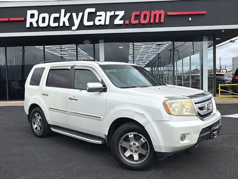 Used 2011 Honda Pilot Touring image 1