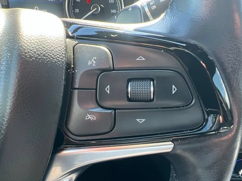 Used 2023 Buick Enclave Essence w/ Experience Buick Package FWD image 64