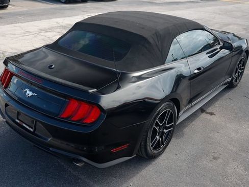 Used 2018 Ford Mustang Premium RWD image 14