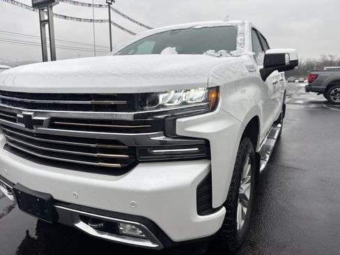 Used 2020 Chevrolet Silverado 1500 High Country w/ Technology Package image 10