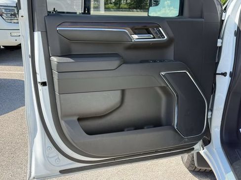 Used 2024 GMC Sierra 1500 SLT RWD image 32