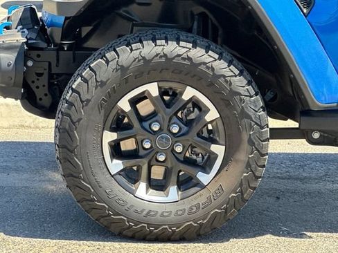 Used 2024 Jeep Wrangler Unlimited Rubicon 4xe AWD/4WD image 24
