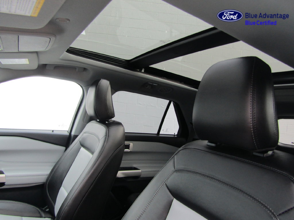 Certified 2023 Ford Explorer XLT w/ Equipment Group 202A AWD/4WD image 23