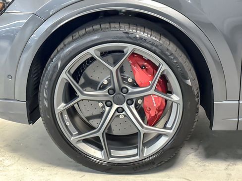 New 2026 Audi RS Q8 performance image 25