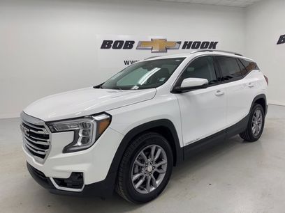 Used 2024 GMC Terrain SLT